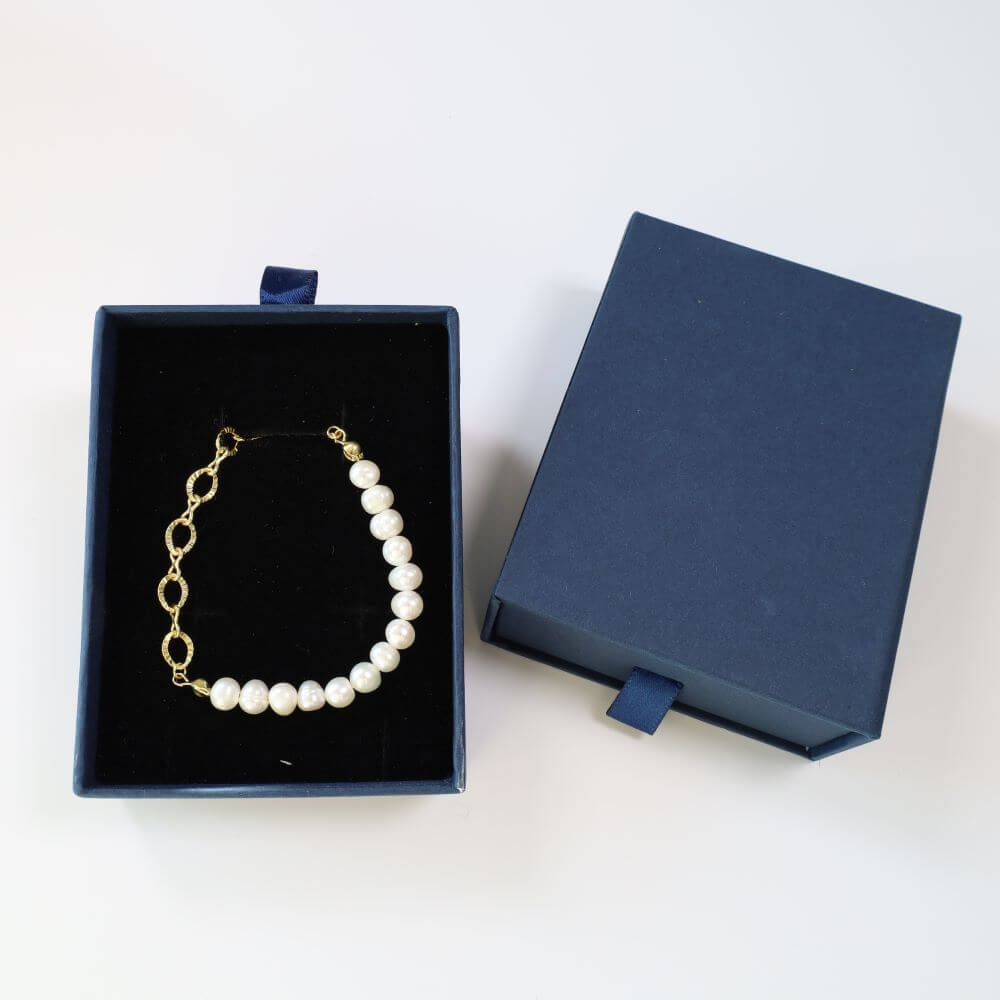 Freshwater Pearl and Chain Bracelet