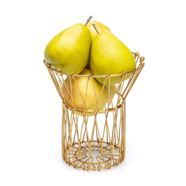 Flexible gold wire fruit basket shaped like a vase: view with fruits.